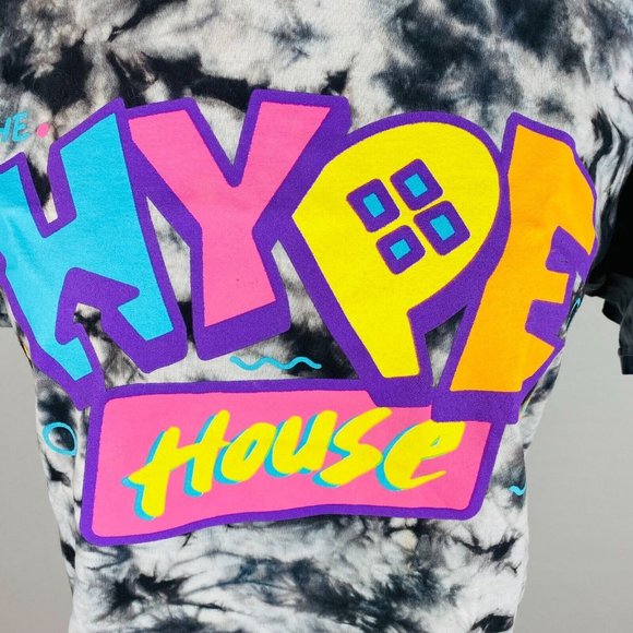 The Hype House Tik Toc Teenage Influencers Mansion Moorpark CA Crop T-Shirt XS - Picture 3 of 10